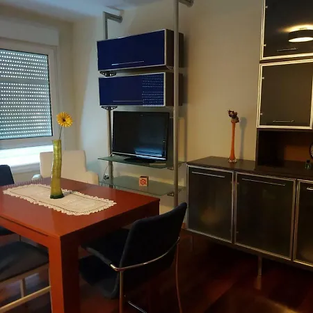 Apartamento Ria Del Eo شقة *